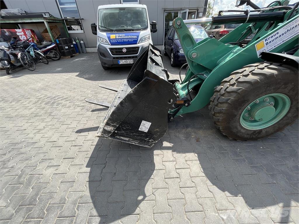 CAT 906 M Cargadoras sobre ruedas