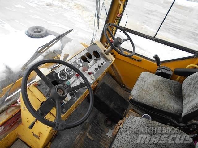 Bomag BW-161AC Rodillos de doble tambor