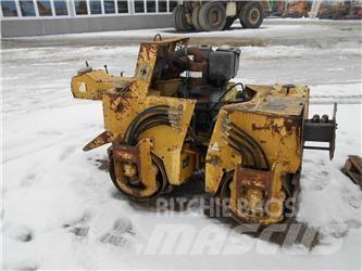 Bomag BW-75AD Rodillos de doble tambor