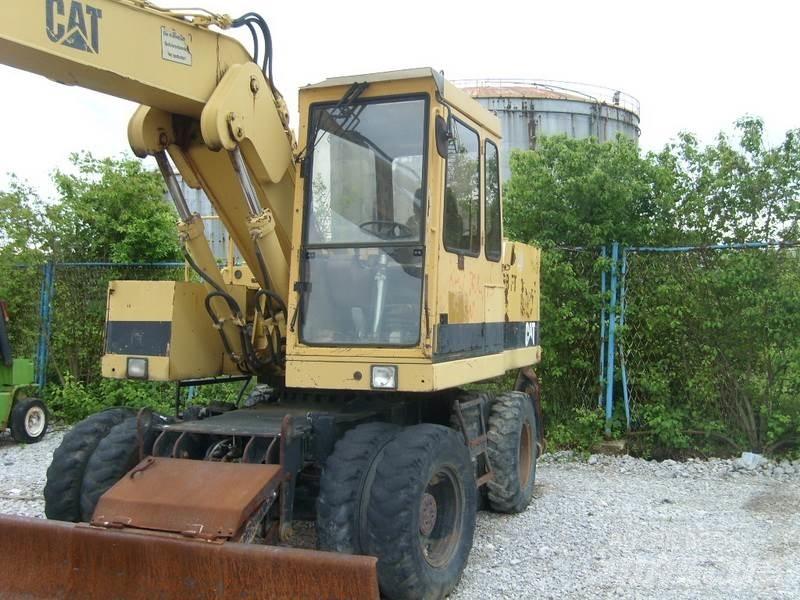 CAT 206 BFT Excavadoras de ruedas