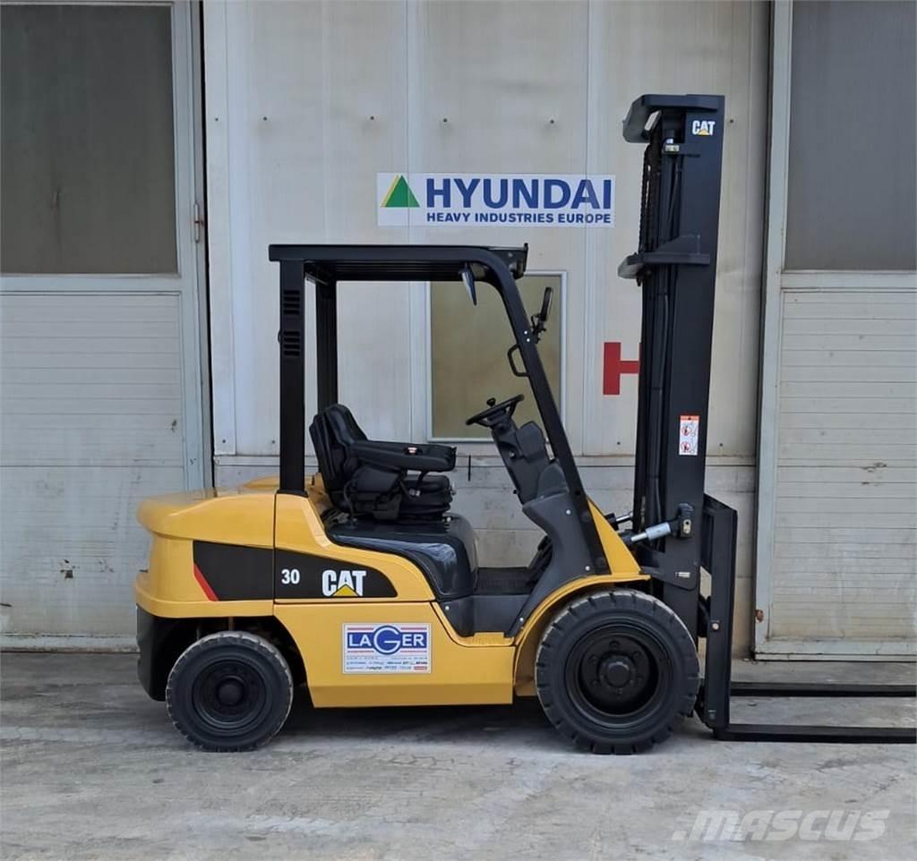 CAT DP30NT Carretillas diesel