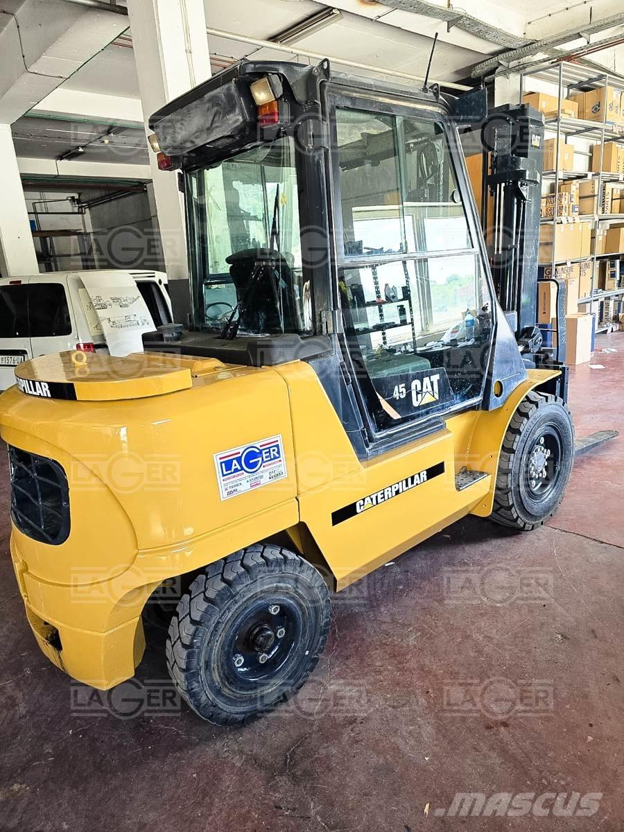 CAT DP45K Carretillas diesel