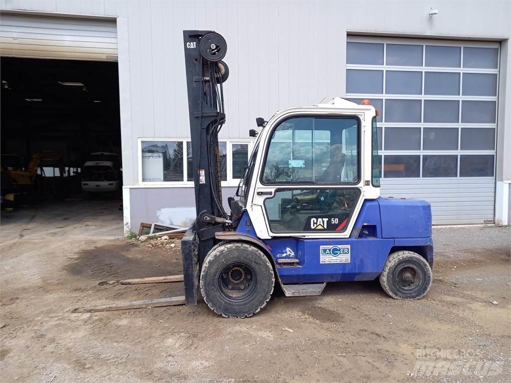 CAT DP50K 2 Carretillas diesel