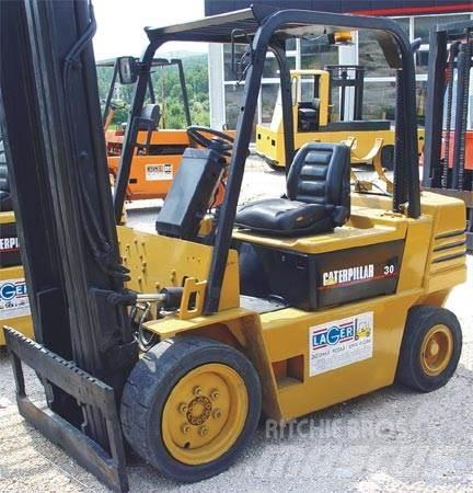 CAT G30S-2 Carretillas LPG