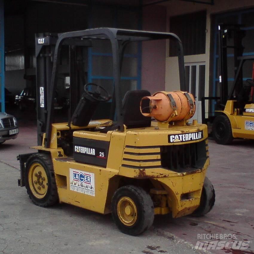CAT GP25-2 Carretillas LPG