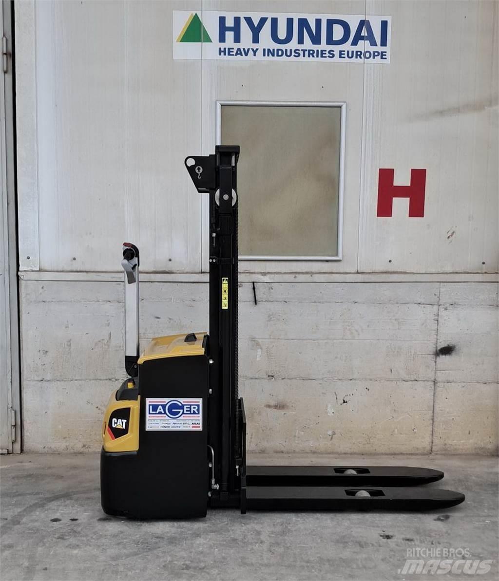 CAT NSP12N2 Transpaletas Electricas