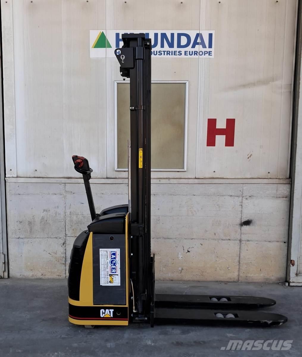 CAT NSP16K Transpaletas Electricas
