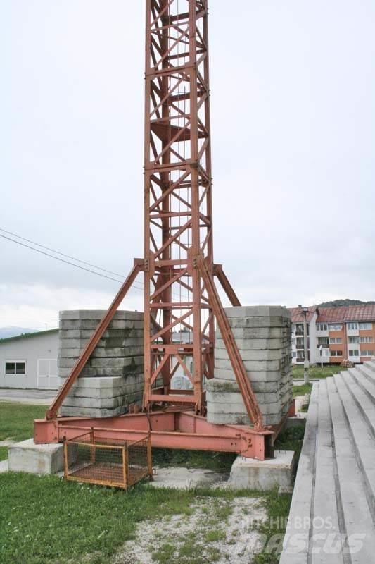Fering F42-13 Grúas torre