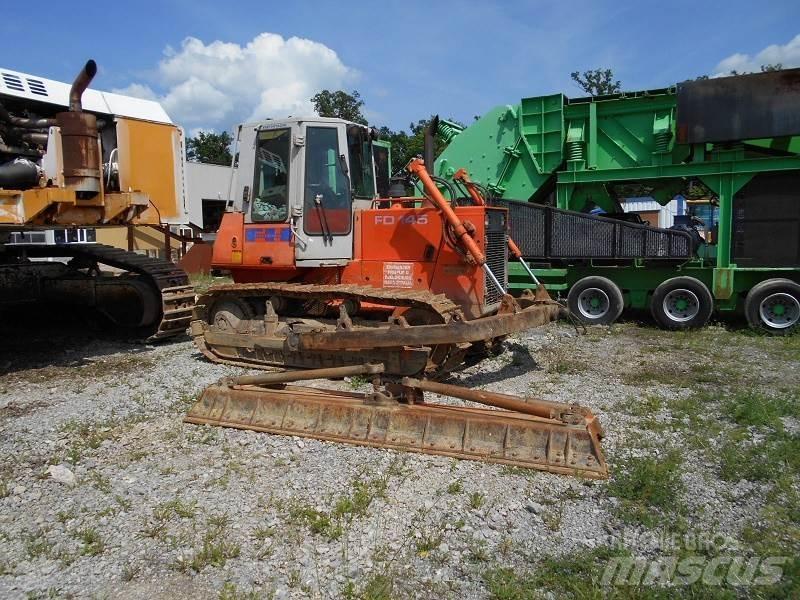 Fiat-Hitachi FD-145-1T Buldozer sobre oruga