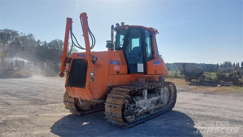 Fiat-Kobelco D180 Buldozer sobre oruga