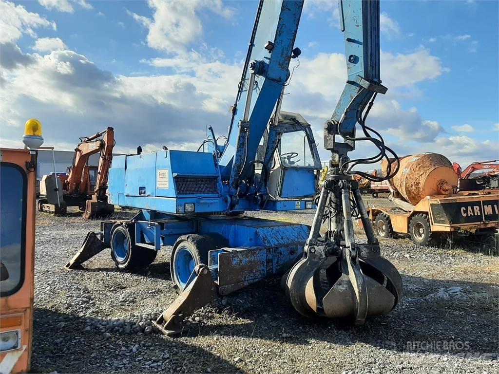 Fuchs F 713,3M Excavadoras de manutención