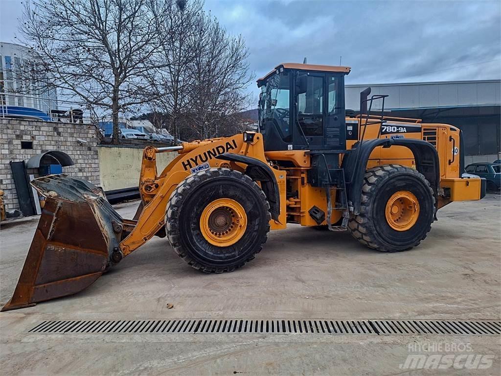 Hyundai HL780-9A Cargadoras sobre ruedas
