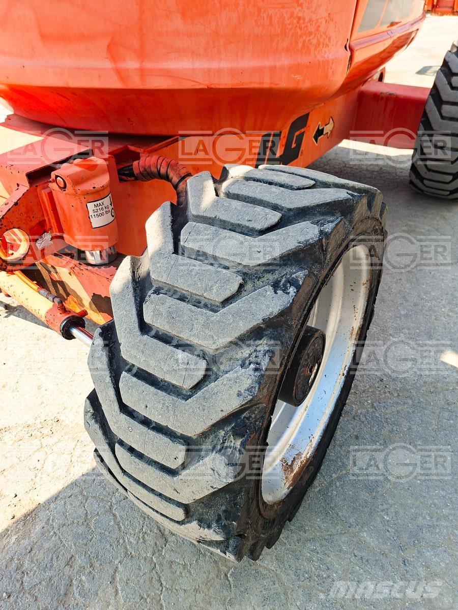 JLG 600AJ Plataforma de trabajo articulada