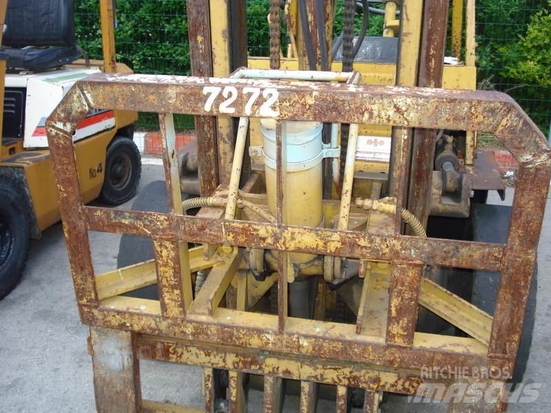 Komatsu FG25-7 Otras carretillas elevadoras