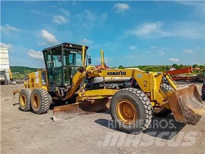 Komatsu GD655-3A Motoniveladoras