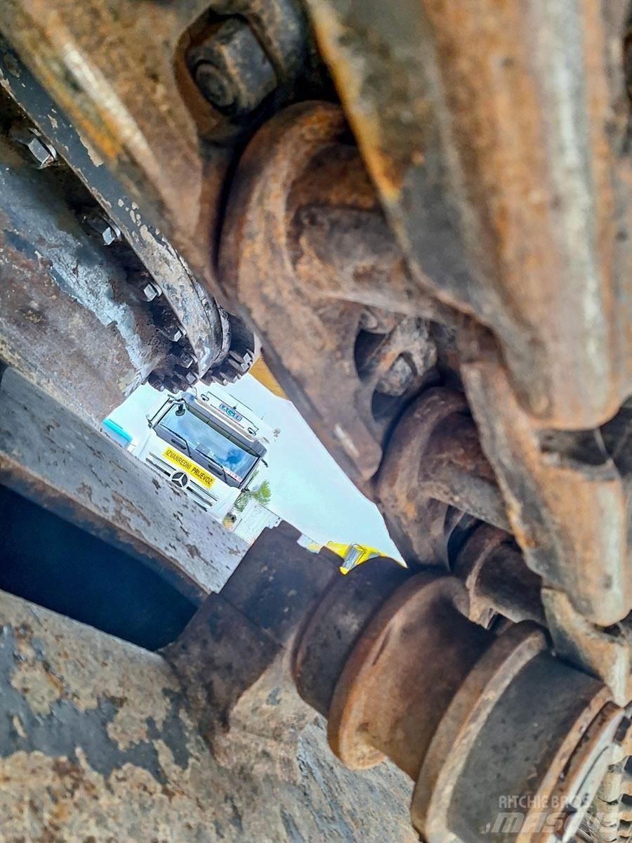 Komatsu PC340NLC-7K Excavadoras de cadenas