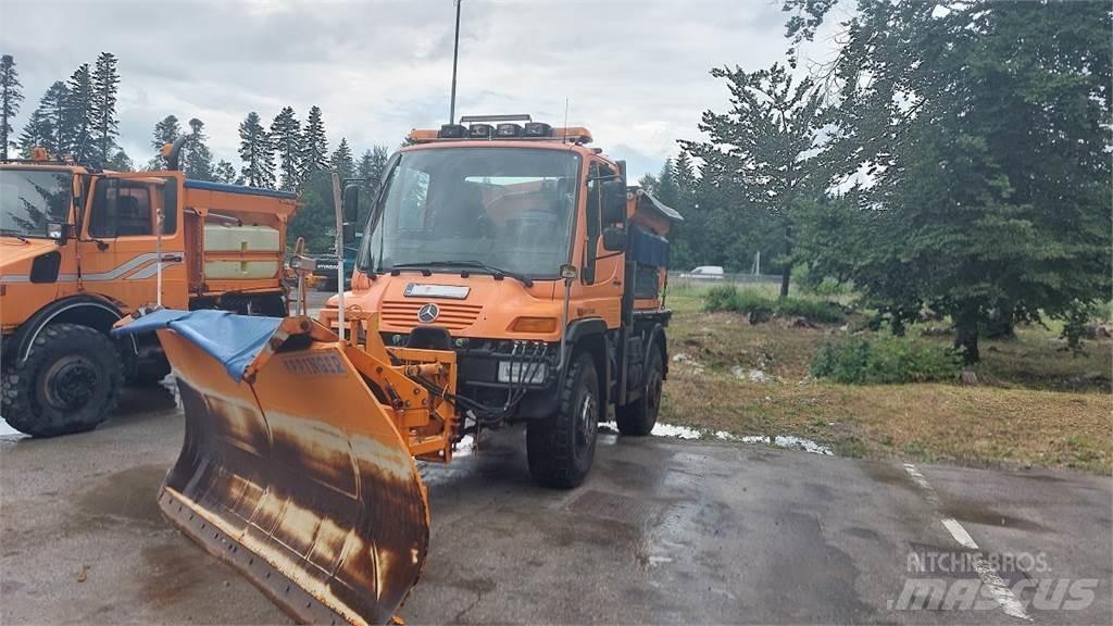 Mercedes-Benz Unimog U400 Vehículos - Taller