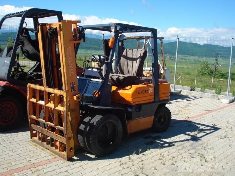 Toyota 80-5FDL25 Carretillas diesel