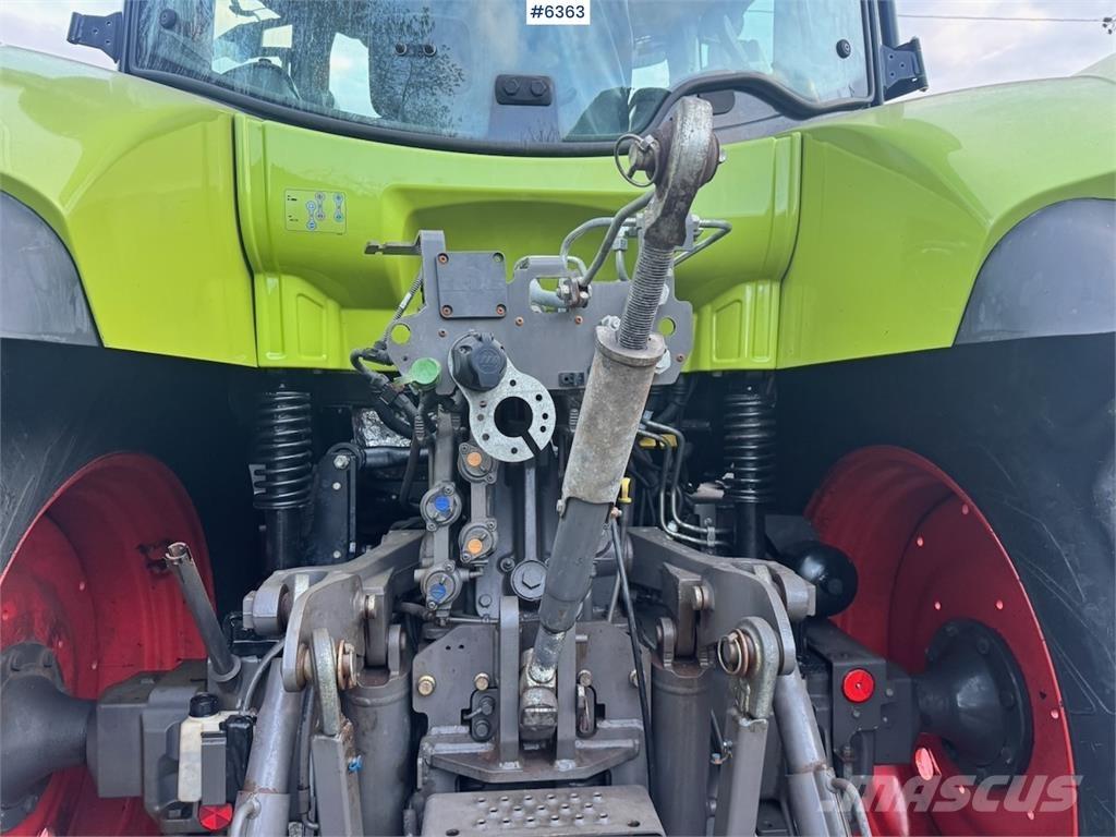 CLAAS Arion 550 Tractores