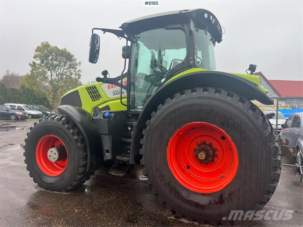 CLAAS Axion 830 Tractores