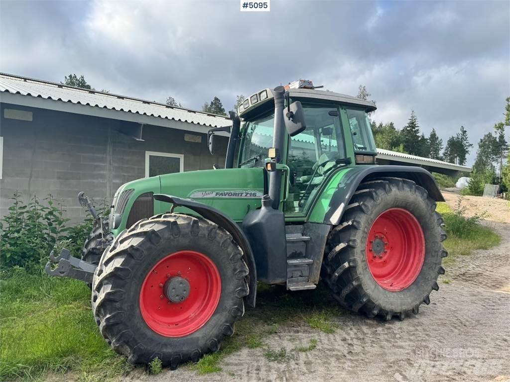 Fendt 716 Vario Tractores