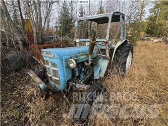 Ford Super Dexta Tractores