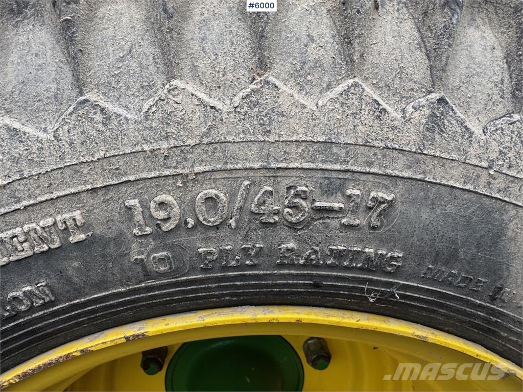 John Deere 590 Otros equipos para cosecha