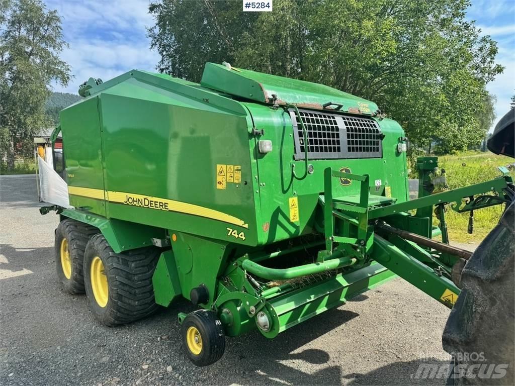 John Deere 744 Otros equipos para cosecha
