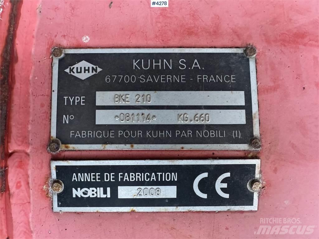Kuhn BKE 210 Otros equipos para cosecha