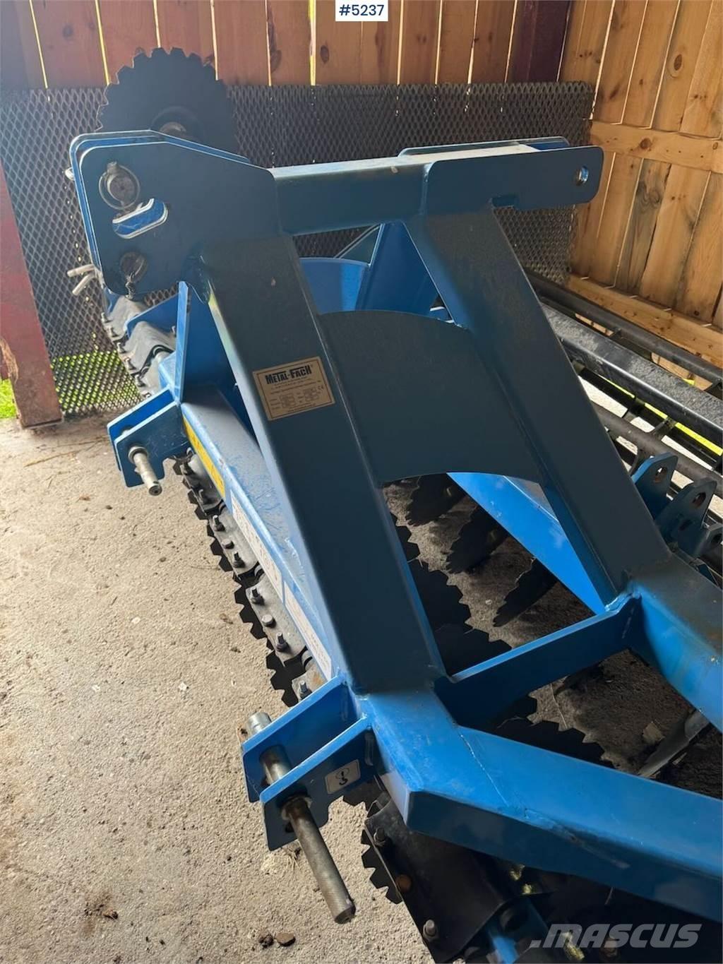  Metal Falch U741 Otras máquinas y aperos de labranza