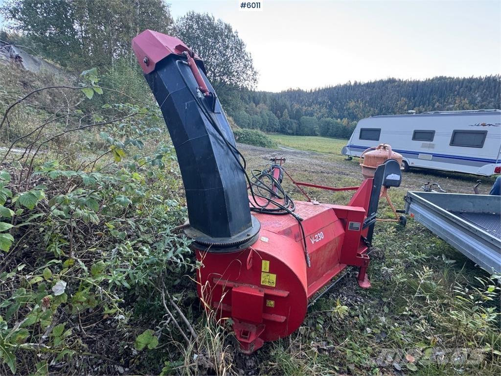 Sisu Handel V-230 Láminas y cuñas quitanieves
