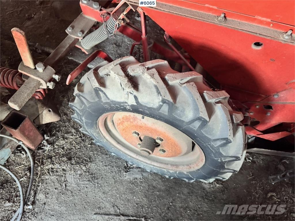 Underhaug 1400 Sembradoras