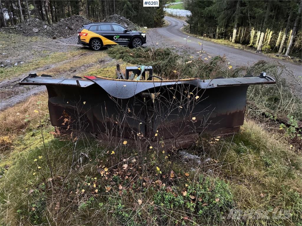 Uni-väg UV-320 Láminas y cuñas quitanieves