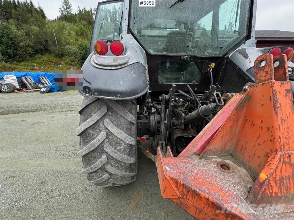 Valtra M120-4 Tractores