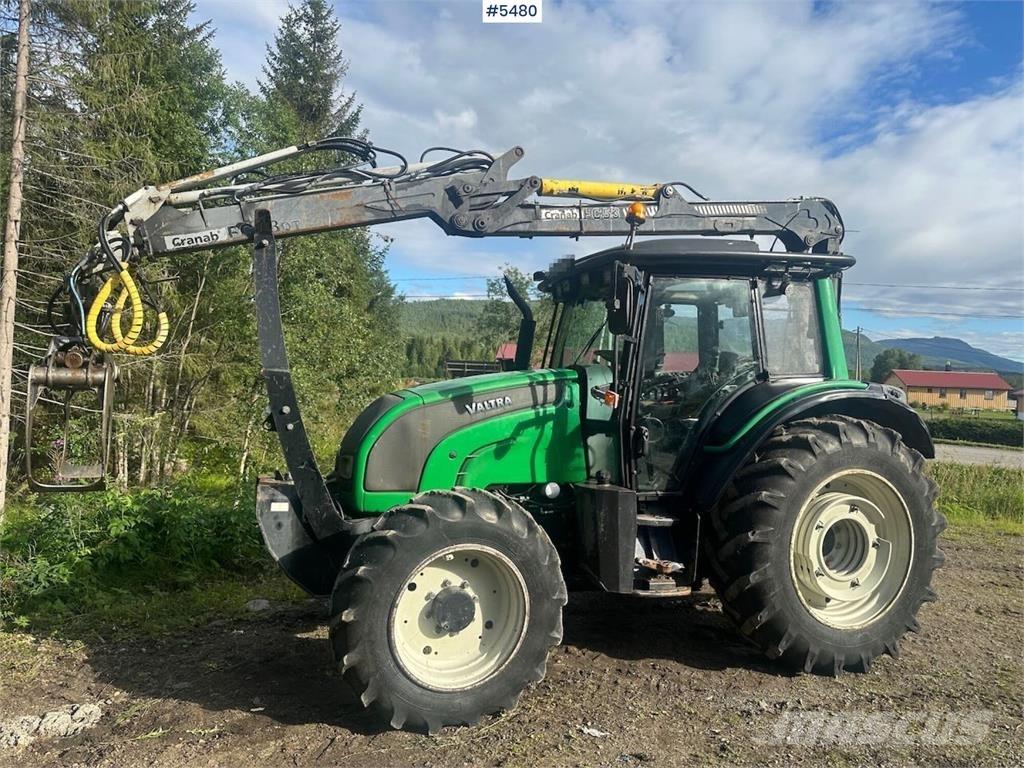 Valtra N101 Tractores