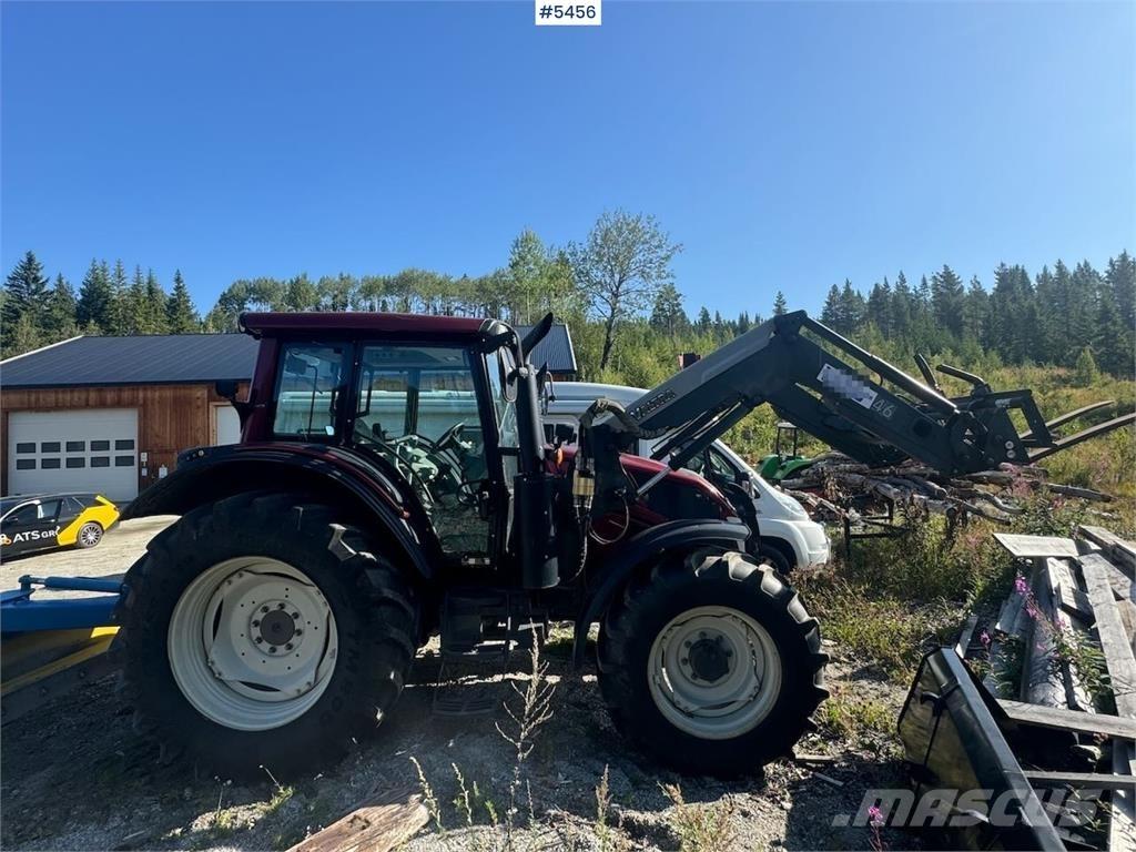 Valtra N123 Tractores