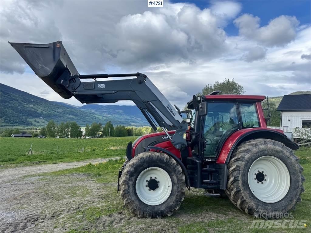 Valtra N142 Tractores