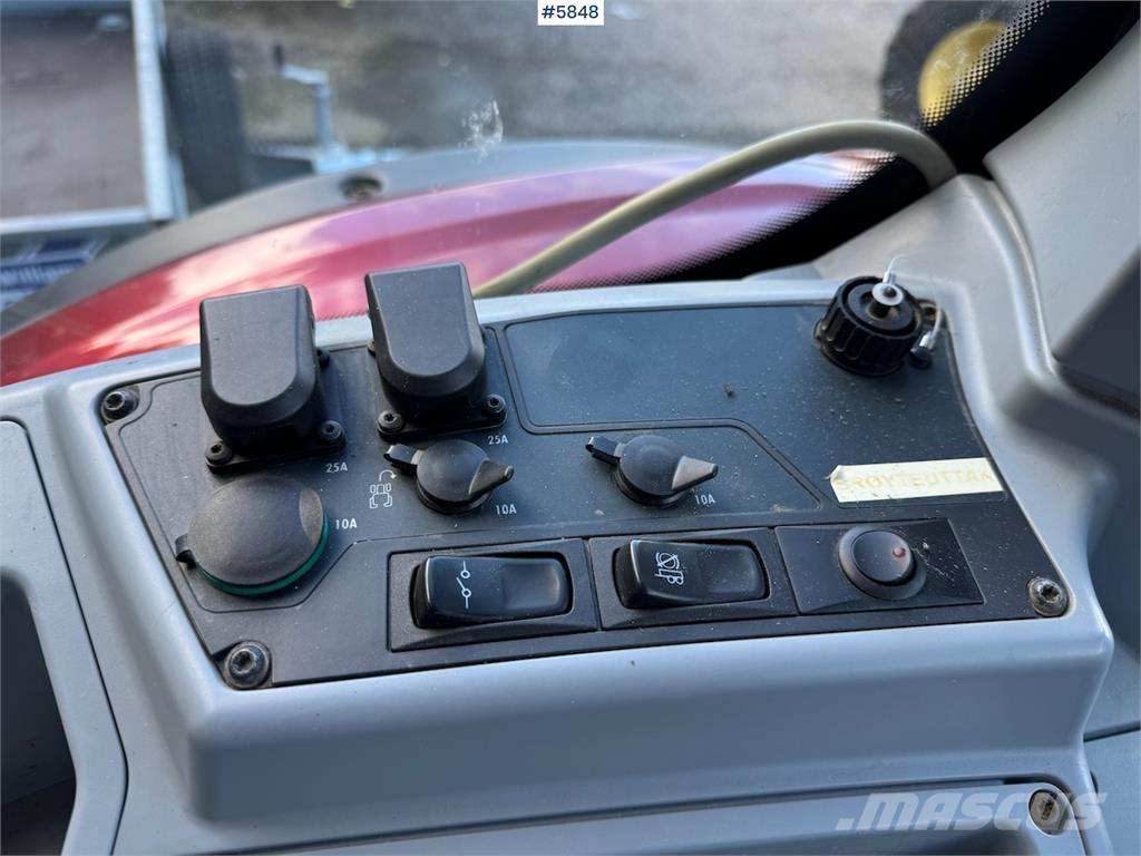 Valtra N174 Tractores