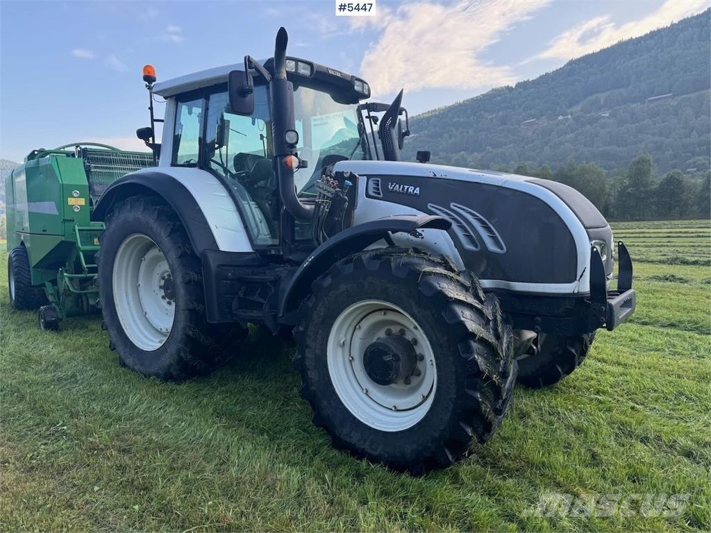 Valtra T202 Tractores