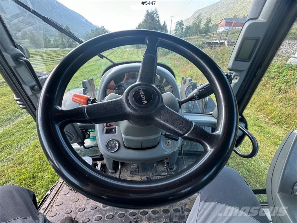 Valtra T202 Tractores
