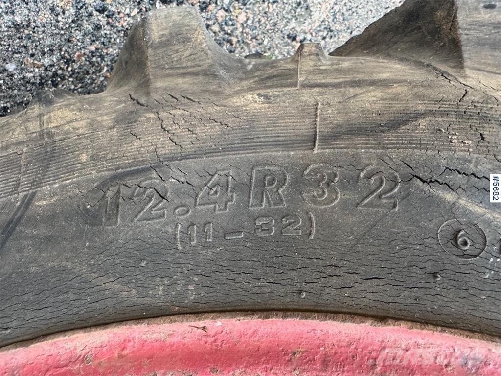 Volvo 400 Buster Tractores
