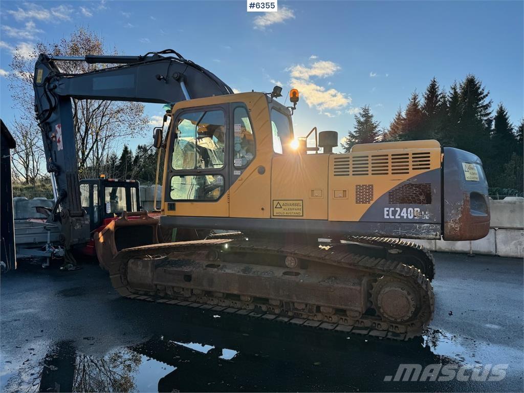 Volvo EC240BNLC Excavadoras de cadenas