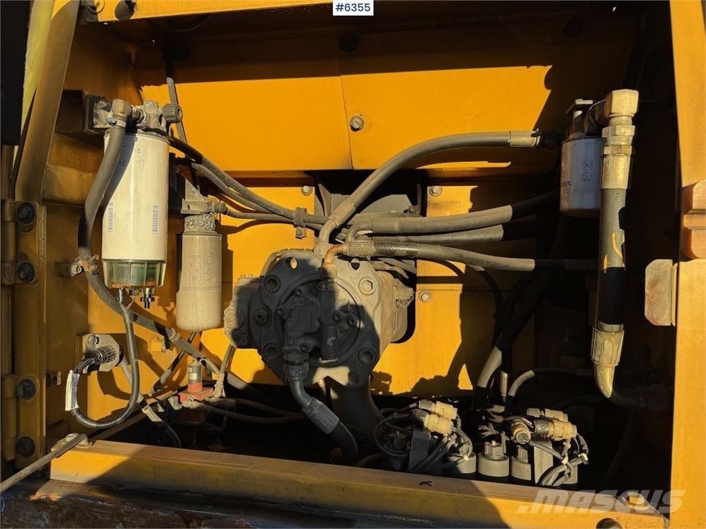 Volvo EC240BNLC Excavadoras de cadenas