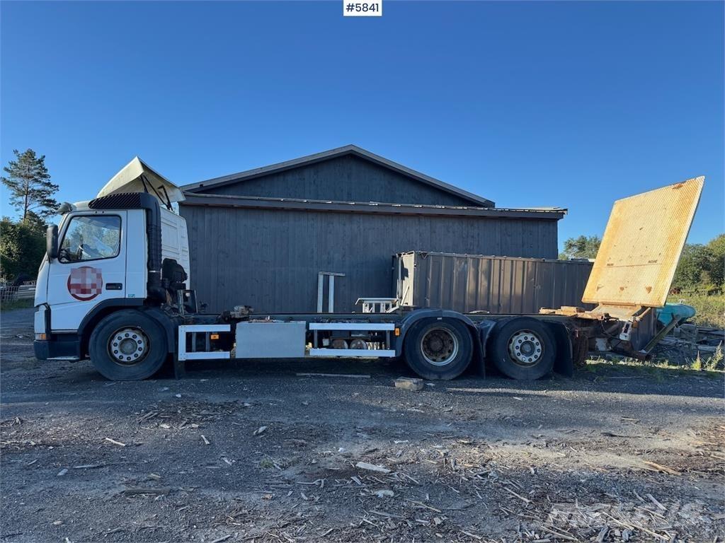 Volvo FM 6x2. Otros camiones