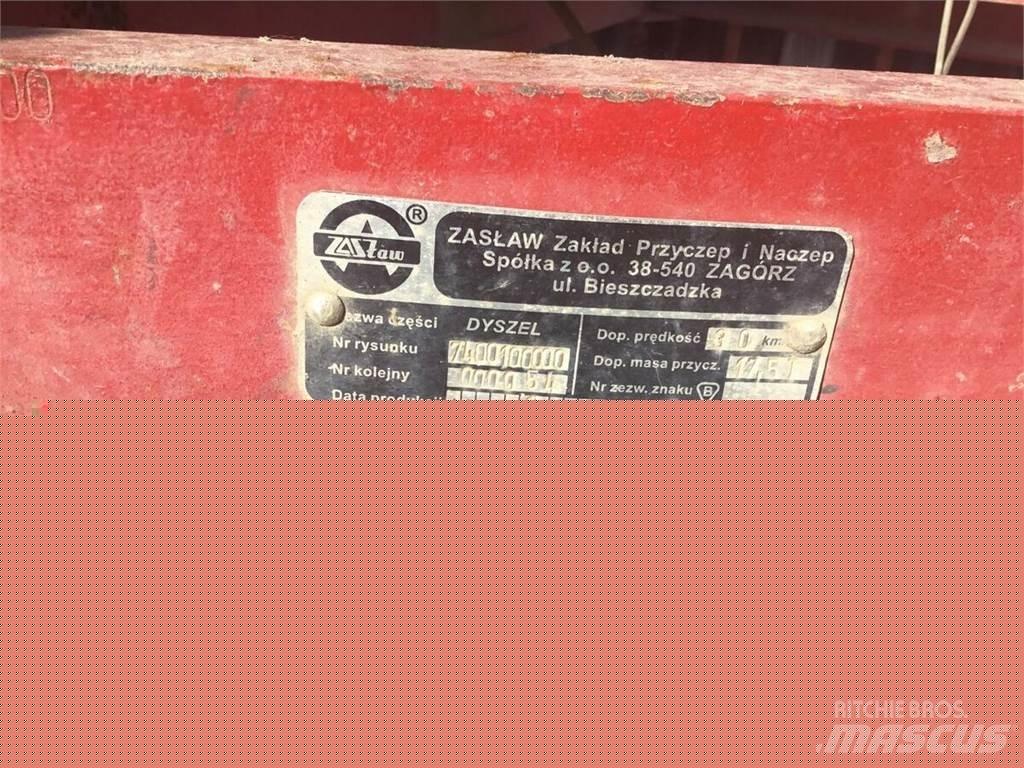  2- Seitenkipper D737 Remolques volquete