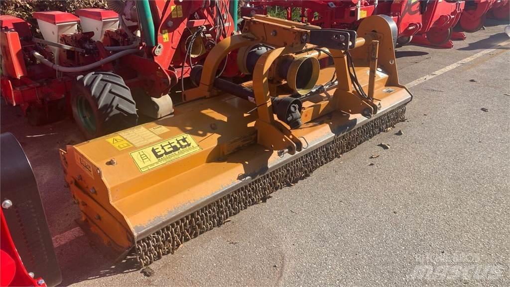 Berti DUAL 285 Segadoras y cortadoras de hojas para pastos
