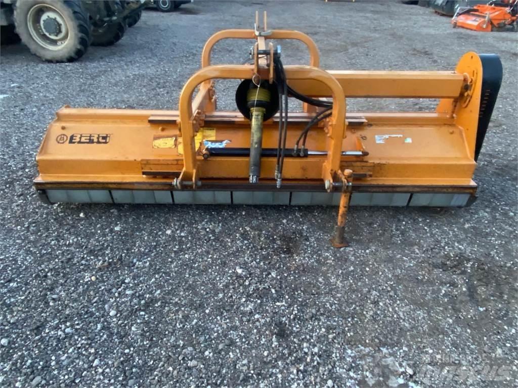 Berti TFH285/M Segadoras y cortadoras de hojas para pastos