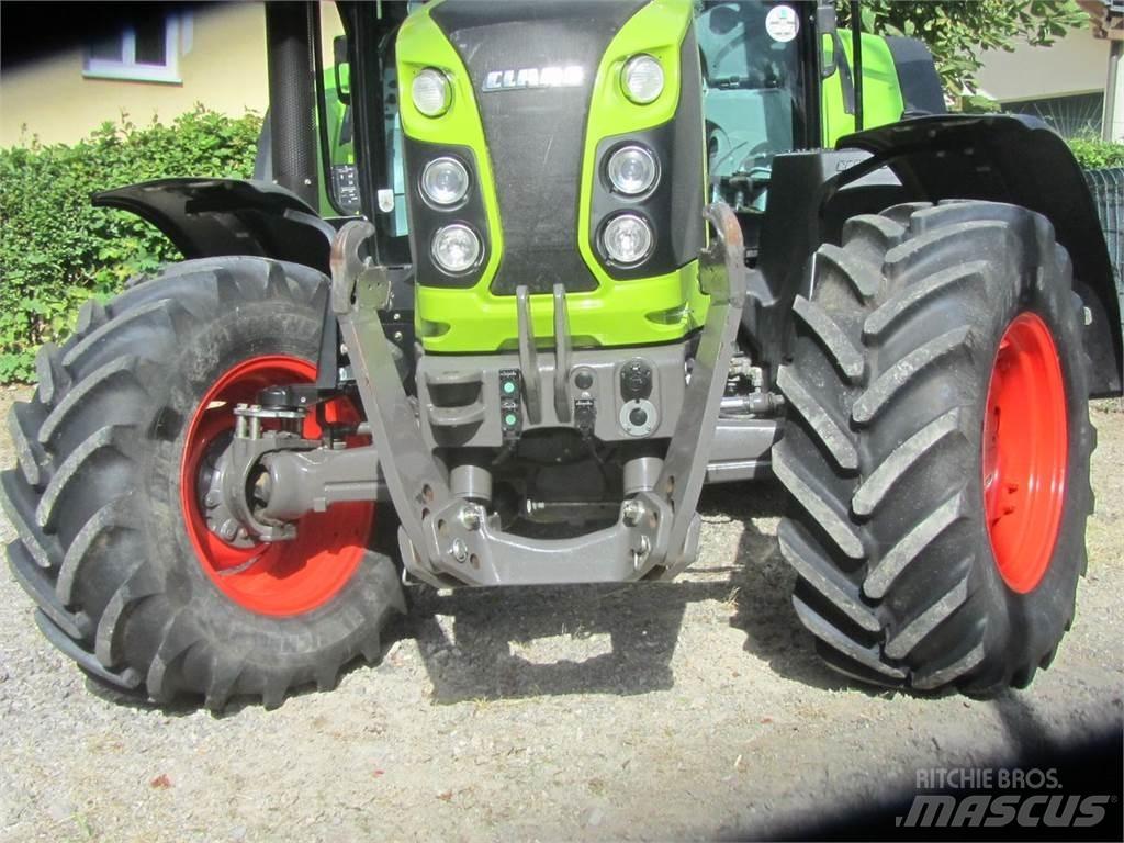 CLAAS Arion 440 Tractores
