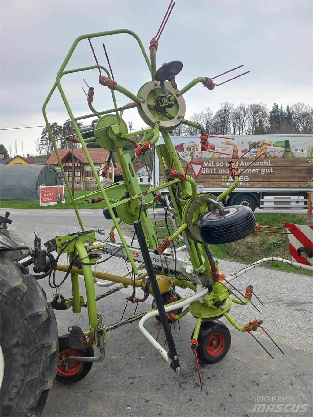 CLAAS Volto 600 Rastrillos y henificadores