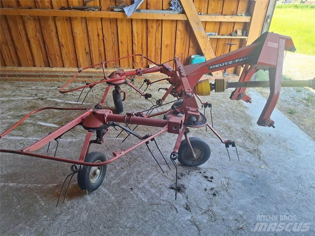 Deutz-Fahr  Rastrillos y henificadores